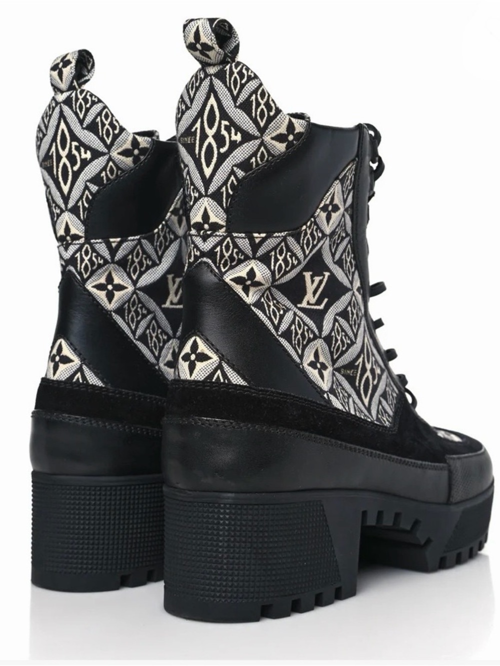 Boot - Picture 3 of 15